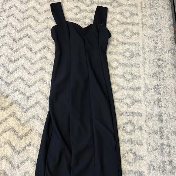Abercrombie & Fitch Black Sleeveless Dress - Picture 2 of 4